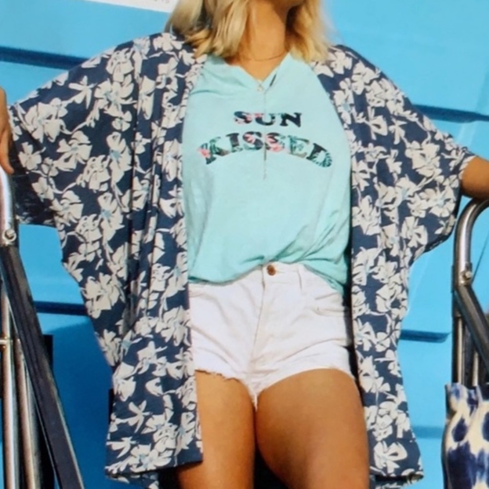 NWT Known Supply Organic Cotton Hawaiian Blooms Cover Up Size M/L